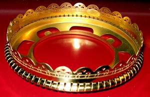 oil lamp ball shade fenced 4-inch holder